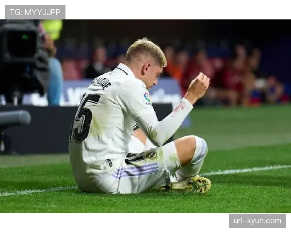 官方：本场马德里德比观众人数为64207人